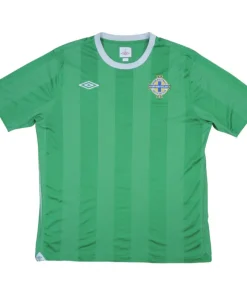 Alternative view of Northern Ireland 2010-11 Home Shirt ((Excellent) XL)