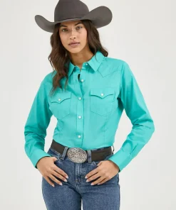 Alternative view of Retro™ Plain Turquoise Women's Shirt by Wrangler®